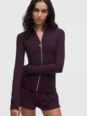 NWT Lululemon Define Jacket *Nulu Black Plum / Gold / Gold Size 10